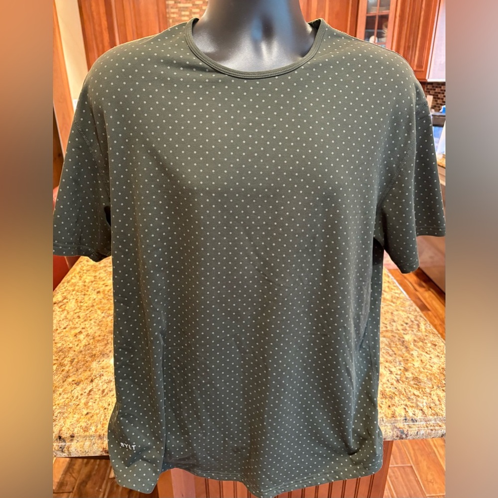 BYLT Basics Dotted T-shirt. Sharp olive‎ green with dotted print.